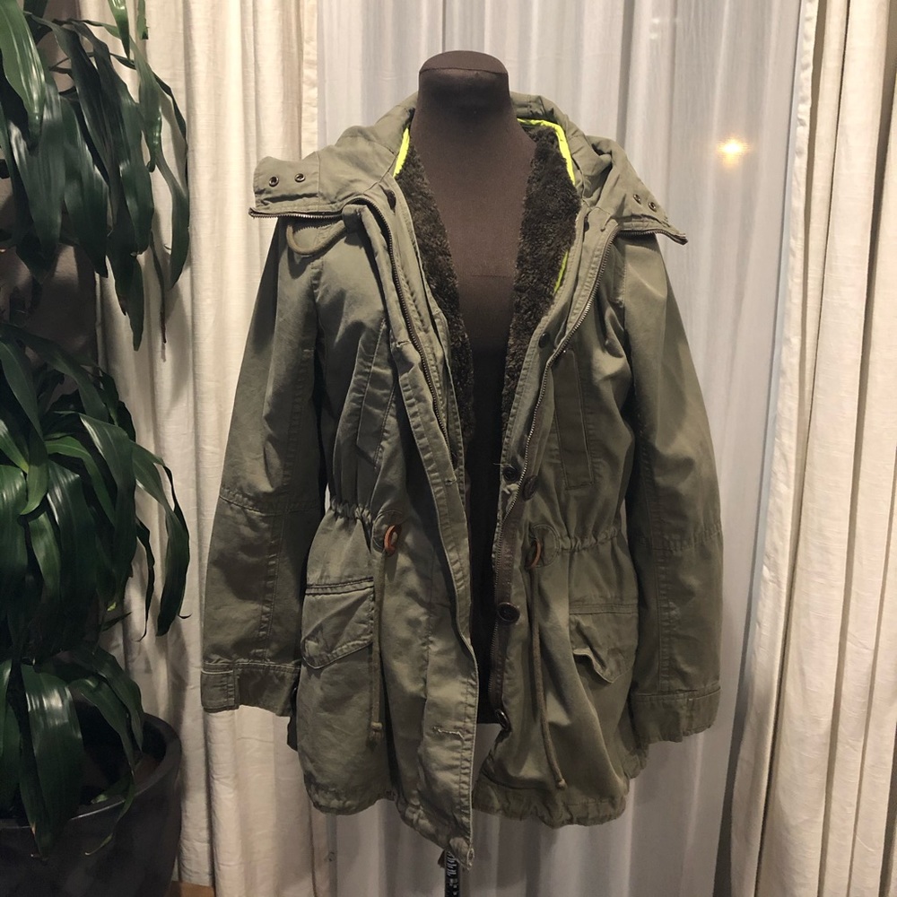 Army green Gap Parka